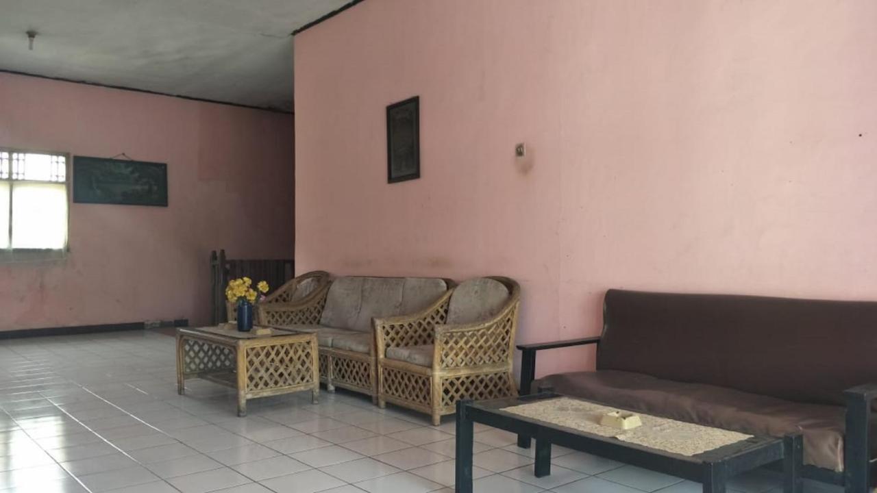 Spot On 2969 Hotel Citra Ayu Labuhan Luaran gambar