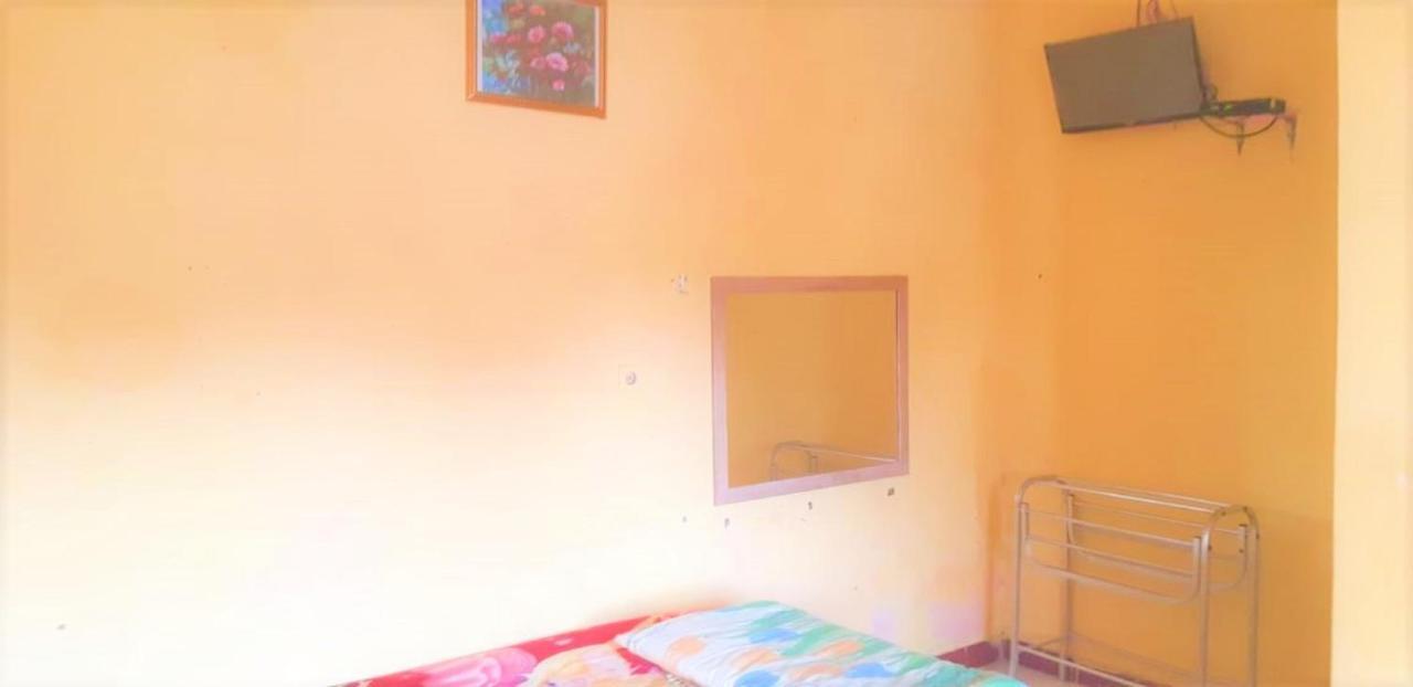 Spot On 2969 Hotel Citra Ayu Labuhan Luaran gambar