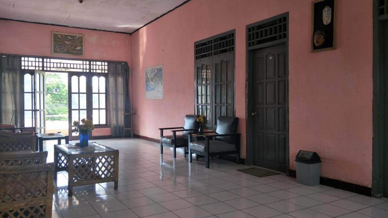 Spot On 2969 Hotel Citra Ayu Labuhan Luaran gambar